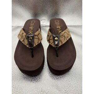 Calvin Klein Mulan Brown Monogram Logo Platform Flip Flop Wedge Sandals Womens 8
